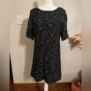 Alice+Olivia Short Sleeve Black and Gray Wool Shift Dress Size 8